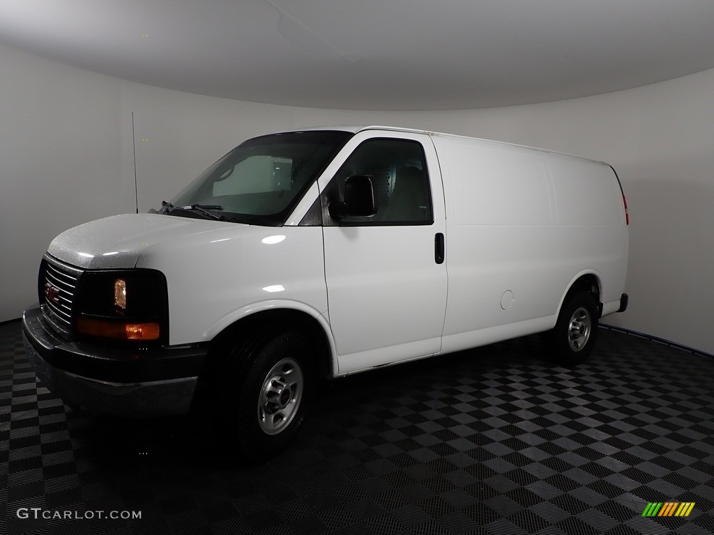 2012 Savana Van 3500 Cargo - Summit White / Medium Pewter photo #3
