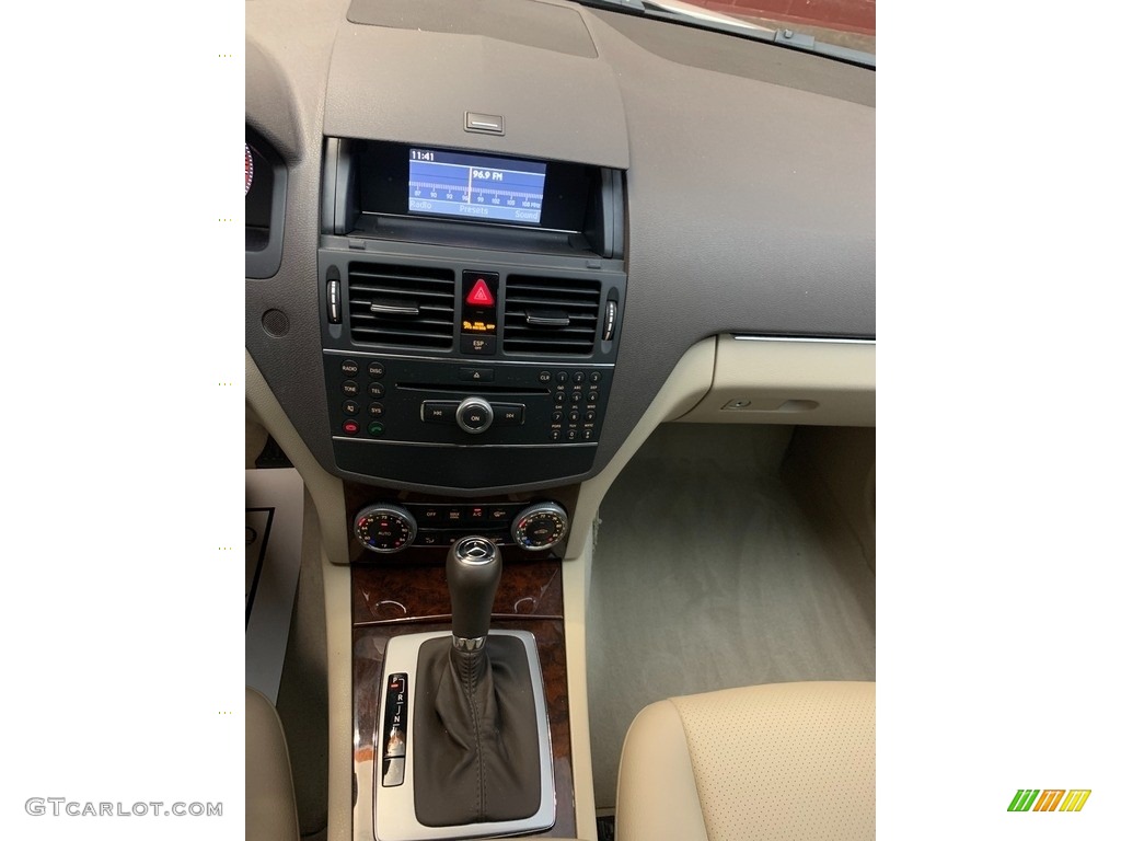 2009 C 300 4Matic - Arctic White / Almond/Mocha photo #10