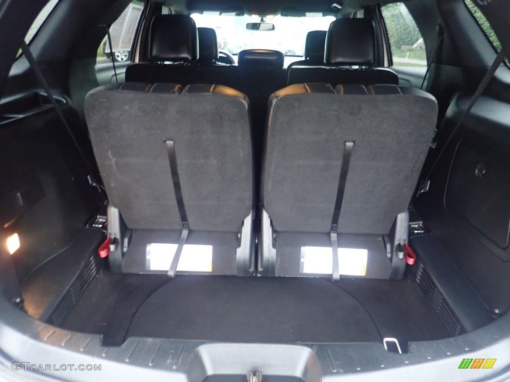 2019 Explorer XLT 4WD - Oxford White / Medium Black photo #4