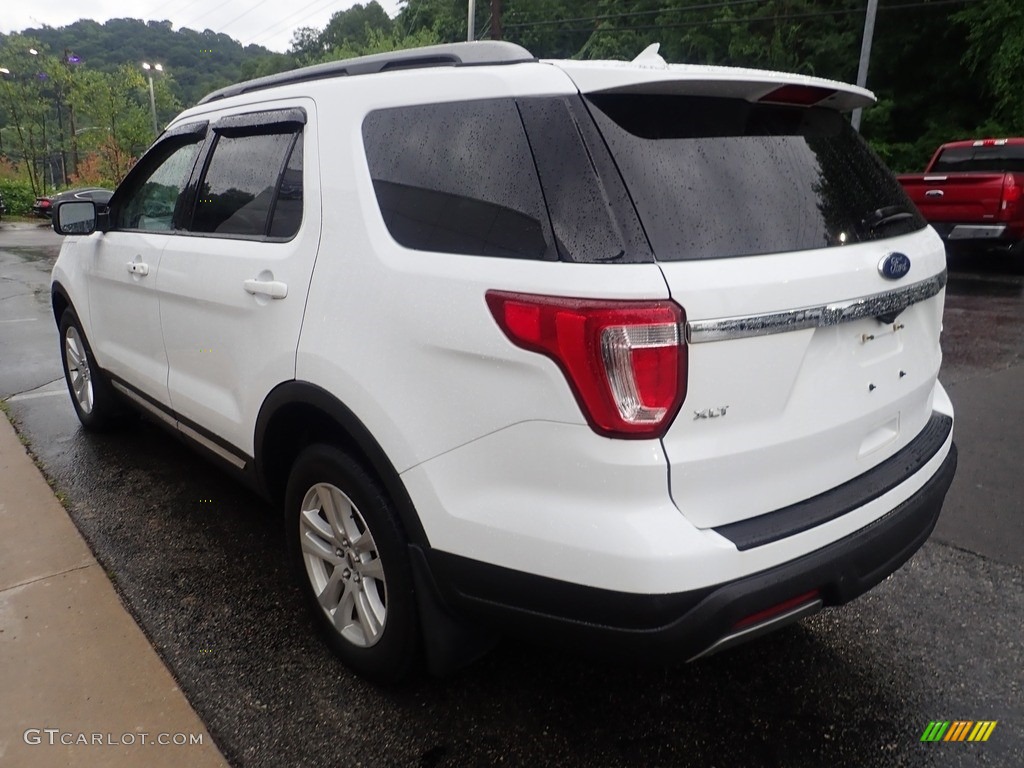 2019 Explorer XLT 4WD - Oxford White / Medium Black photo #5