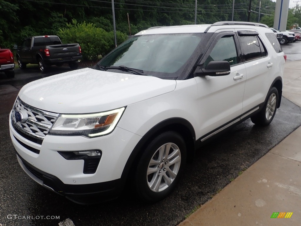 2019 Explorer XLT 4WD - Oxford White / Medium Black photo #7
