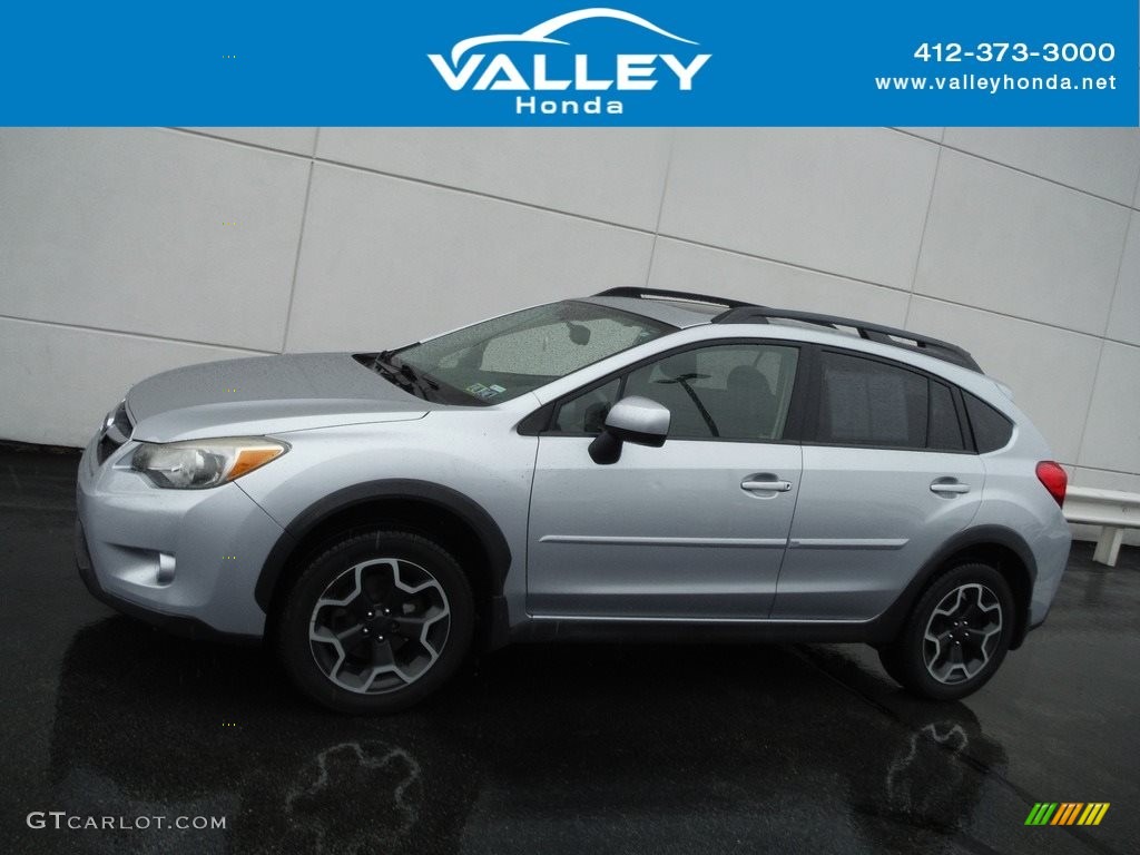 2014 XV Crosstrek 2.0i Premium - Ice Silver Metallic / Black photo #2