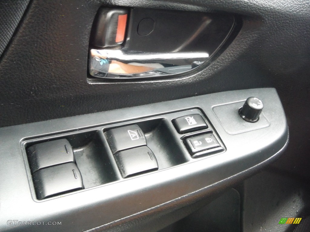 2014 XV Crosstrek 2.0i Premium - Ice Silver Metallic / Black photo #13