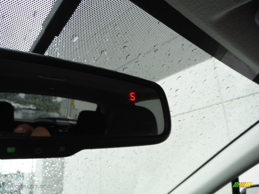 2014 XV Crosstrek 2.0i Premium - Ice Silver Metallic / Black photo #22