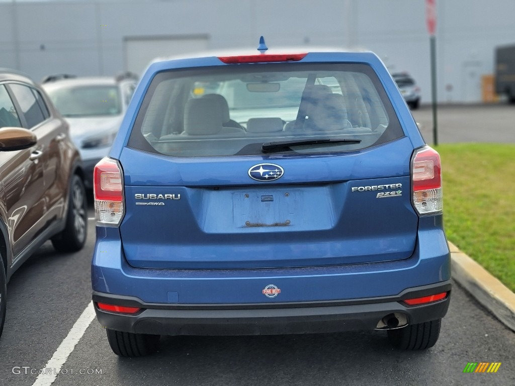 2017 Forester 2.5i - Quartz Blue Pearl / Gray photo #6