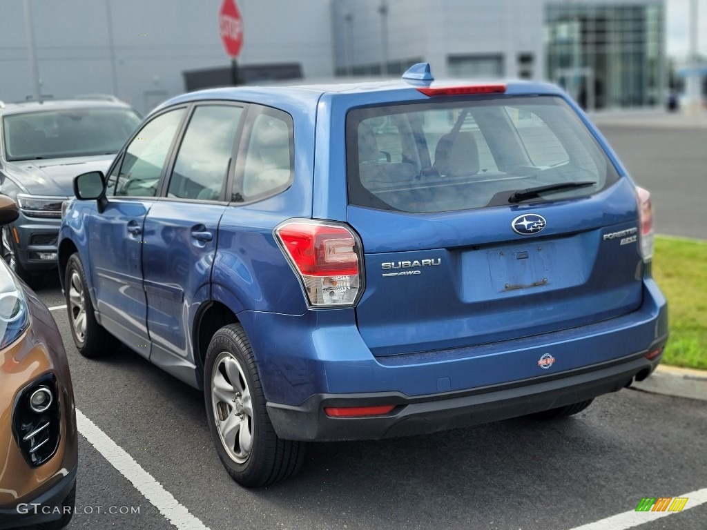 2017 Forester 2.5i - Quartz Blue Pearl / Gray photo #7