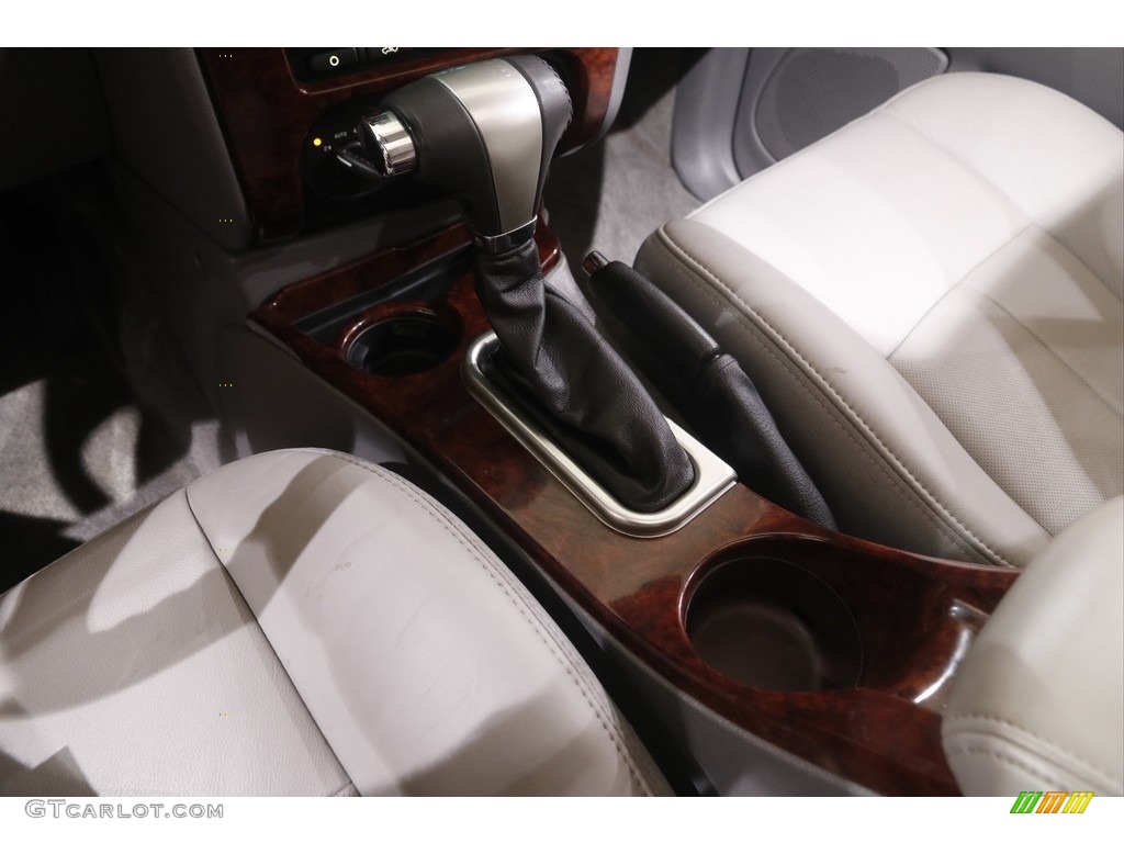 2009 GMC Envoy SLE 4x4 Transmission Photos