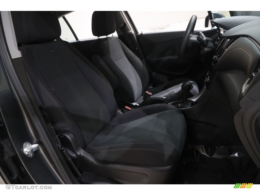 2020 Trax LS - Nightfall Gray Metallic / Jet Black photo #14
