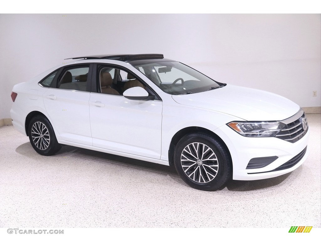 Pure White Volkswagen Jetta