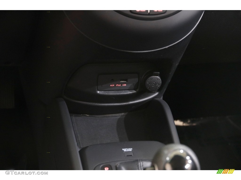 2013 Soul 1.6 - Shadow Black / Black Cloth photo #11