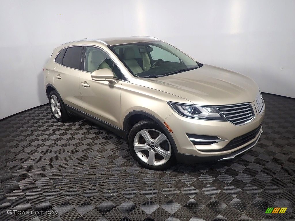 2017 MKC Premier AWD - White Gold / Cappuccino photo #4
