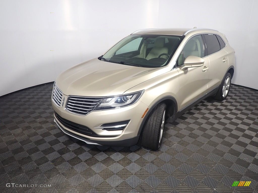 2017 MKC Premier AWD - White Gold / Cappuccino photo #10