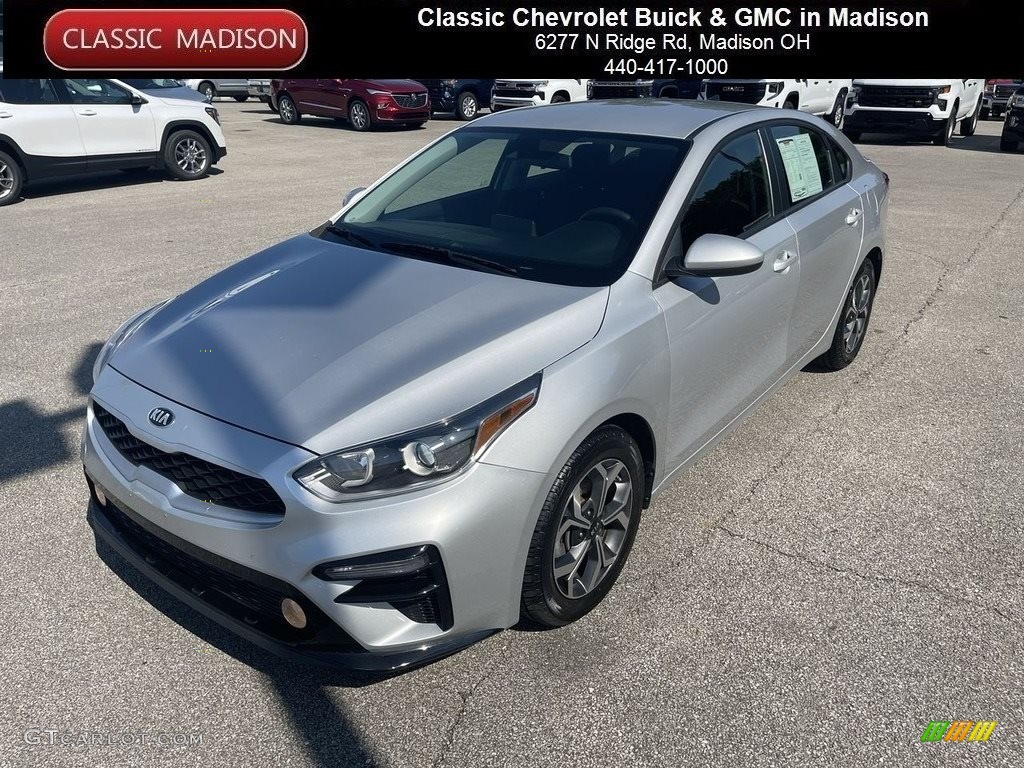 2019 Forte LXS - Silky Silver / Black photo #1