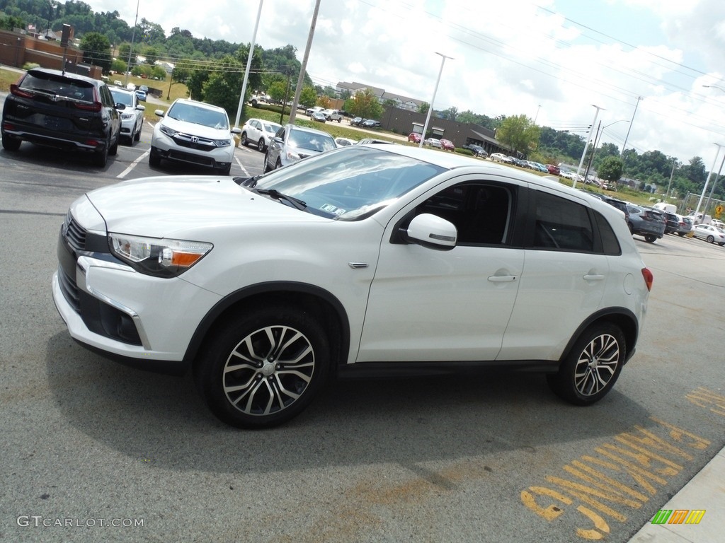 Diamond White 2017 Mitsubishi Outlander Sport LE AWC Exterior Photo #144572245