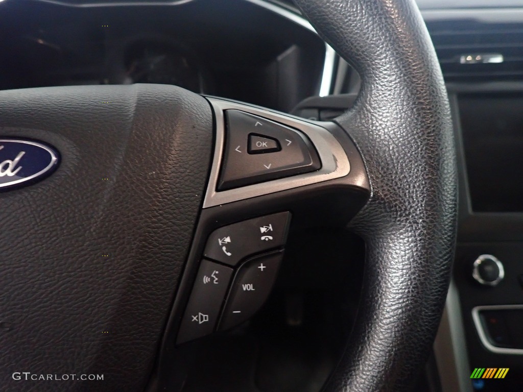 2020 Ford Fusion SE Steering Wheel Photos