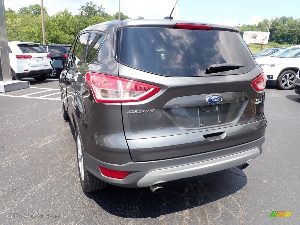 2015 Escape SE 4WD - Magnetic Metallic / Charcoal Black photo #4