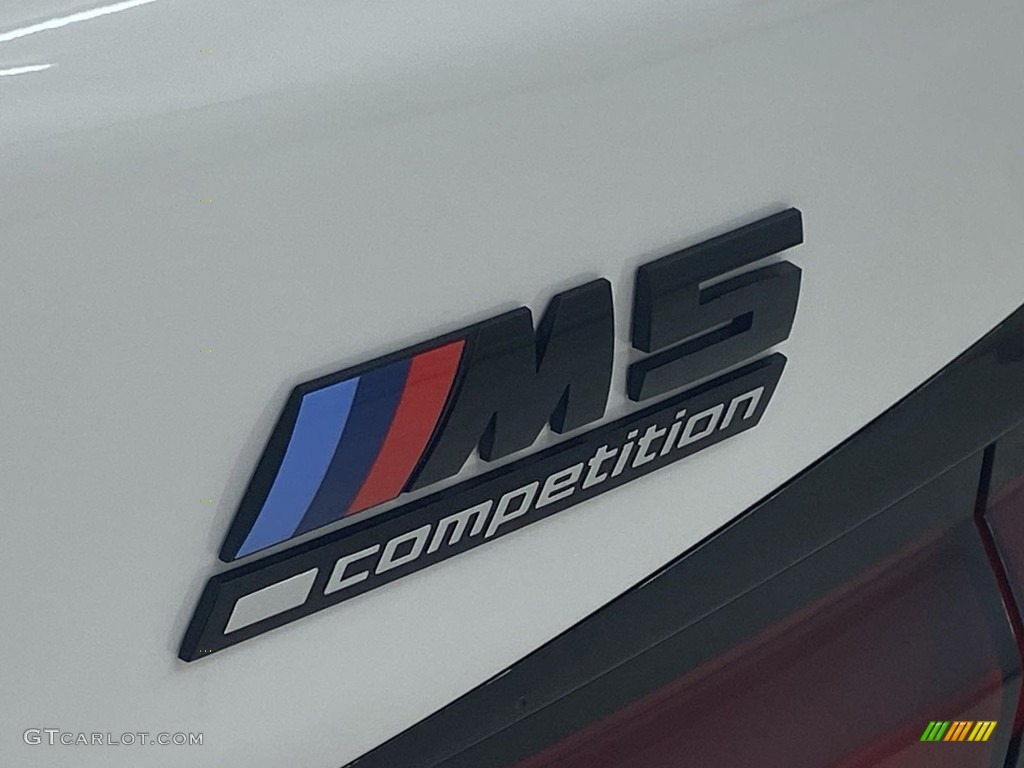 2022 BMW M5 Competition Marks and Logos Photos