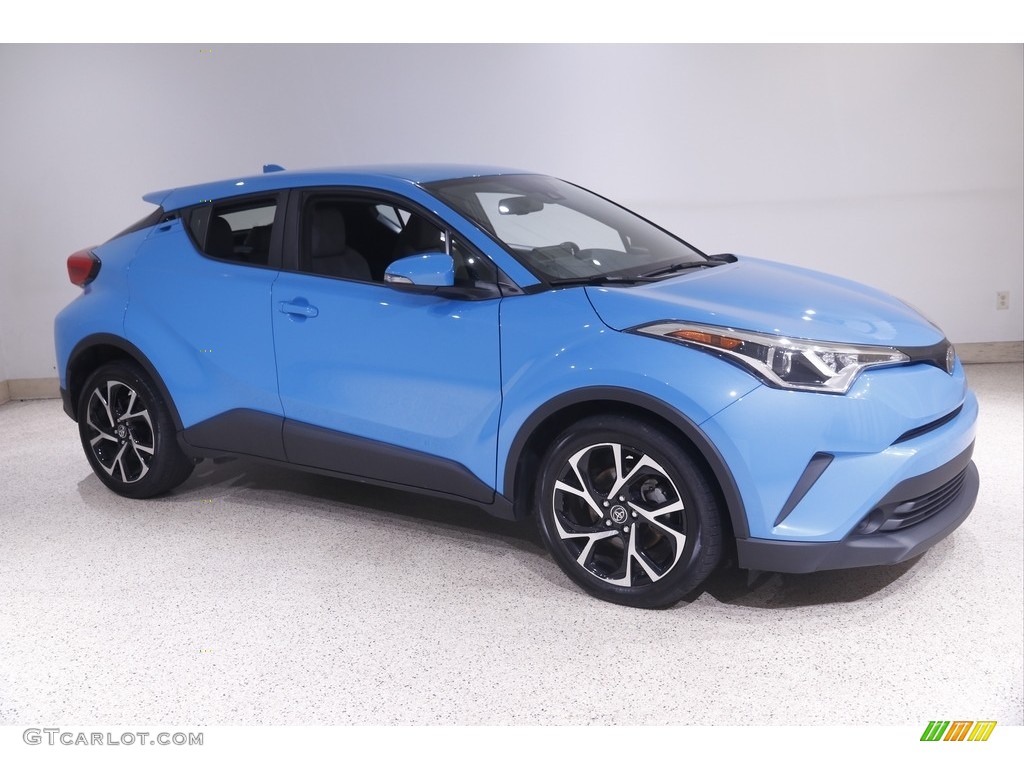 2019 C-HR XLE - Blue Flame / Black photo #1
