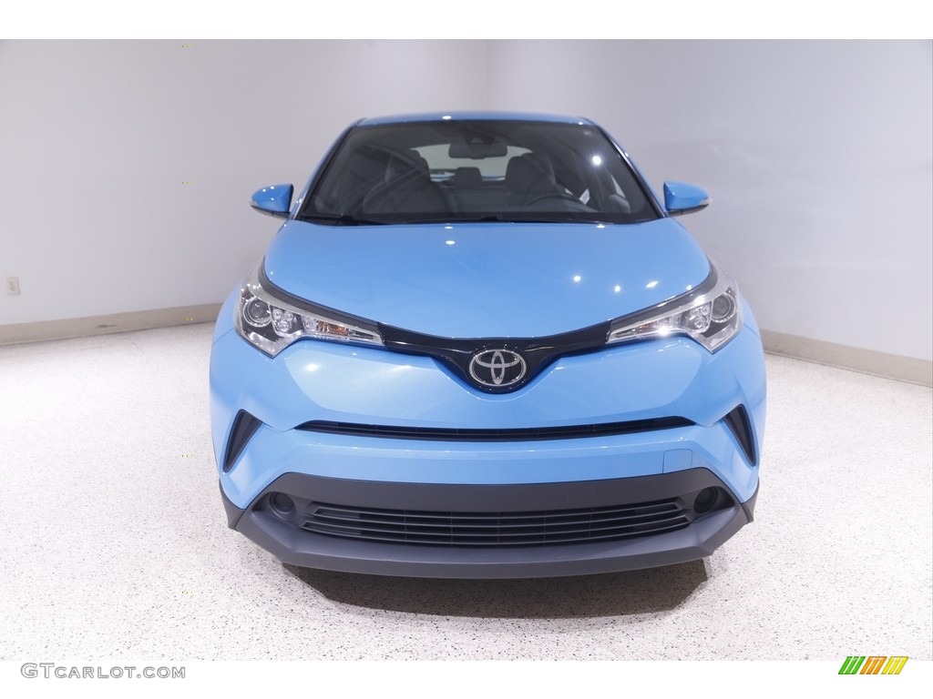 2019 C-HR XLE - Blue Flame / Black photo #2