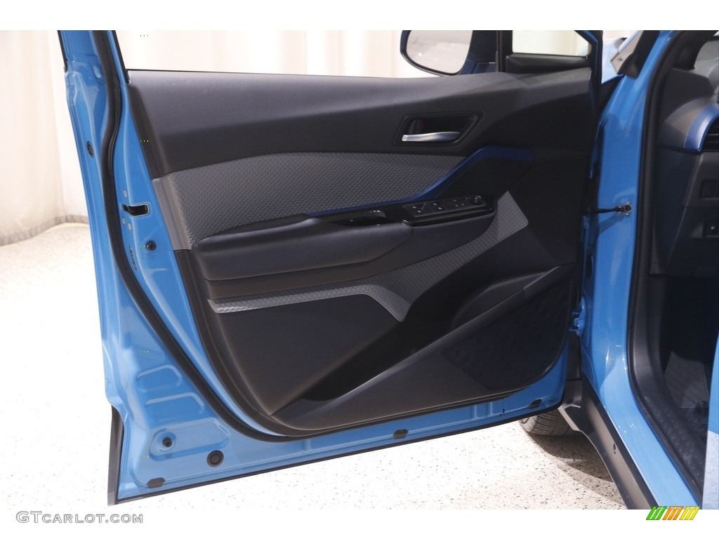 2019 C-HR XLE - Blue Flame / Black photo #4