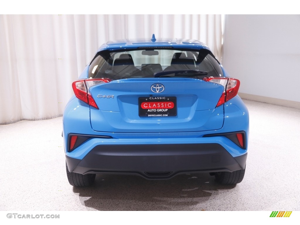2019 C-HR XLE - Blue Flame / Black photo #16