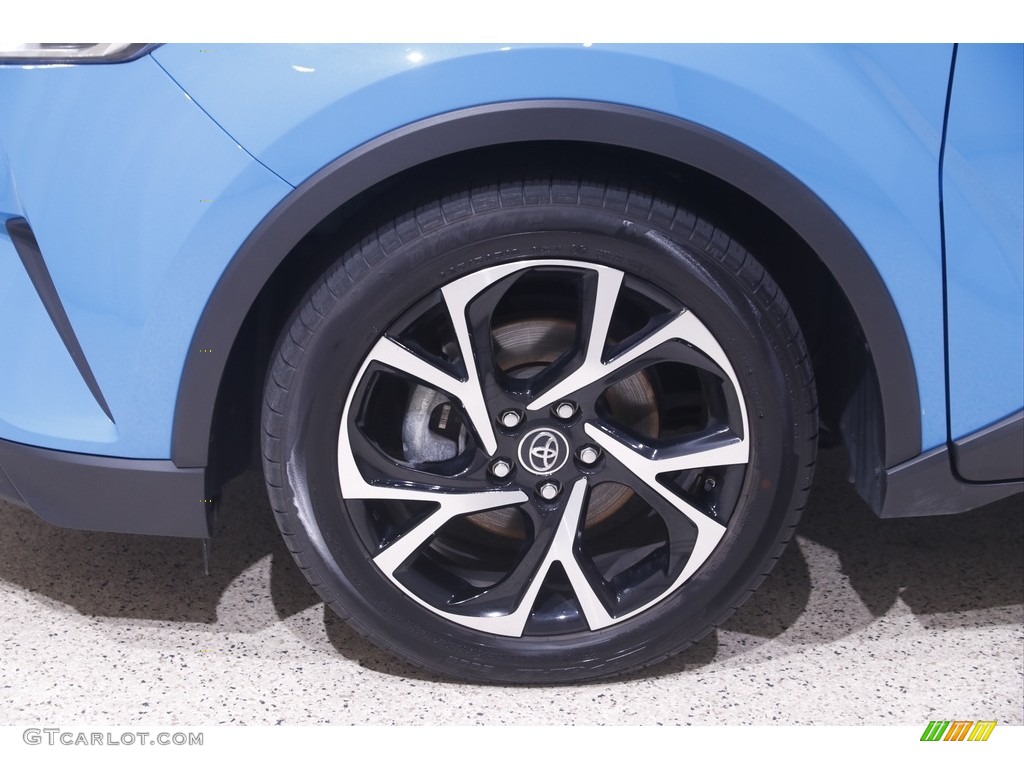 2019 C-HR XLE - Blue Flame / Black photo #18