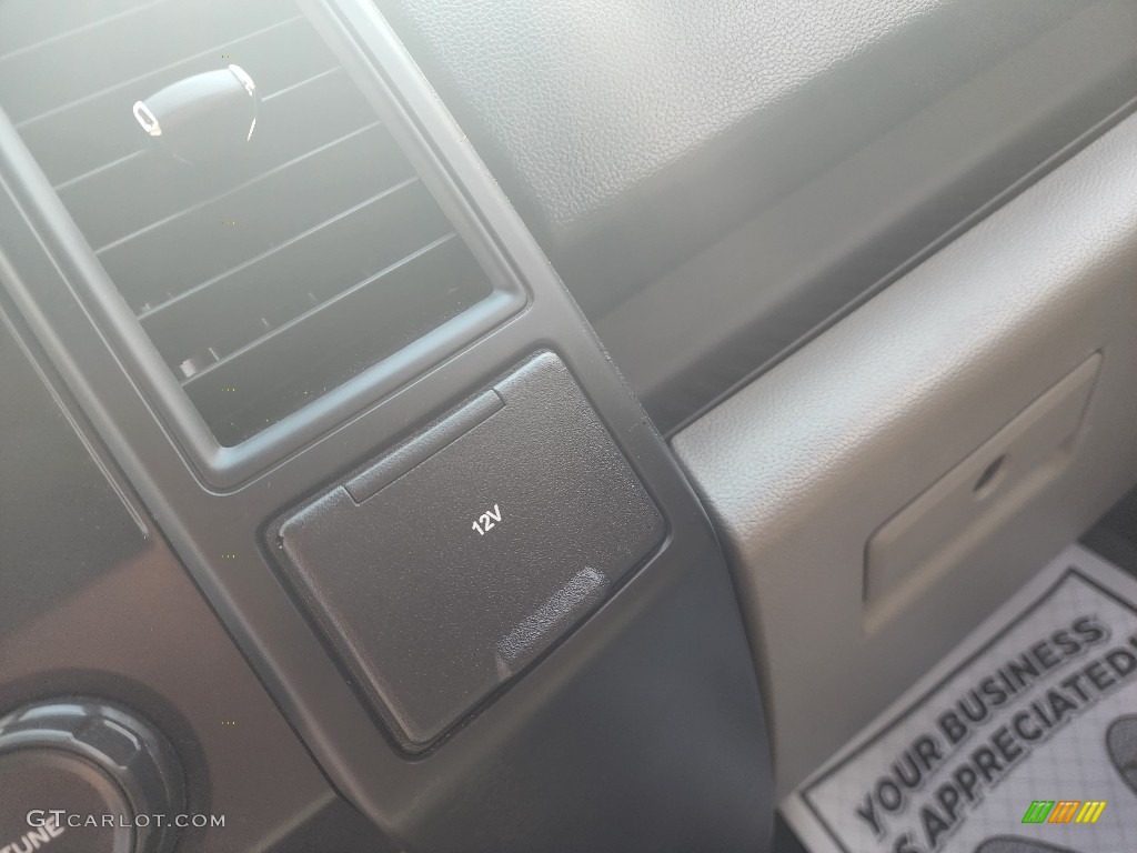 2017 F150 XL Regular Cab - Lightning Blue / Earth Gray photo #19