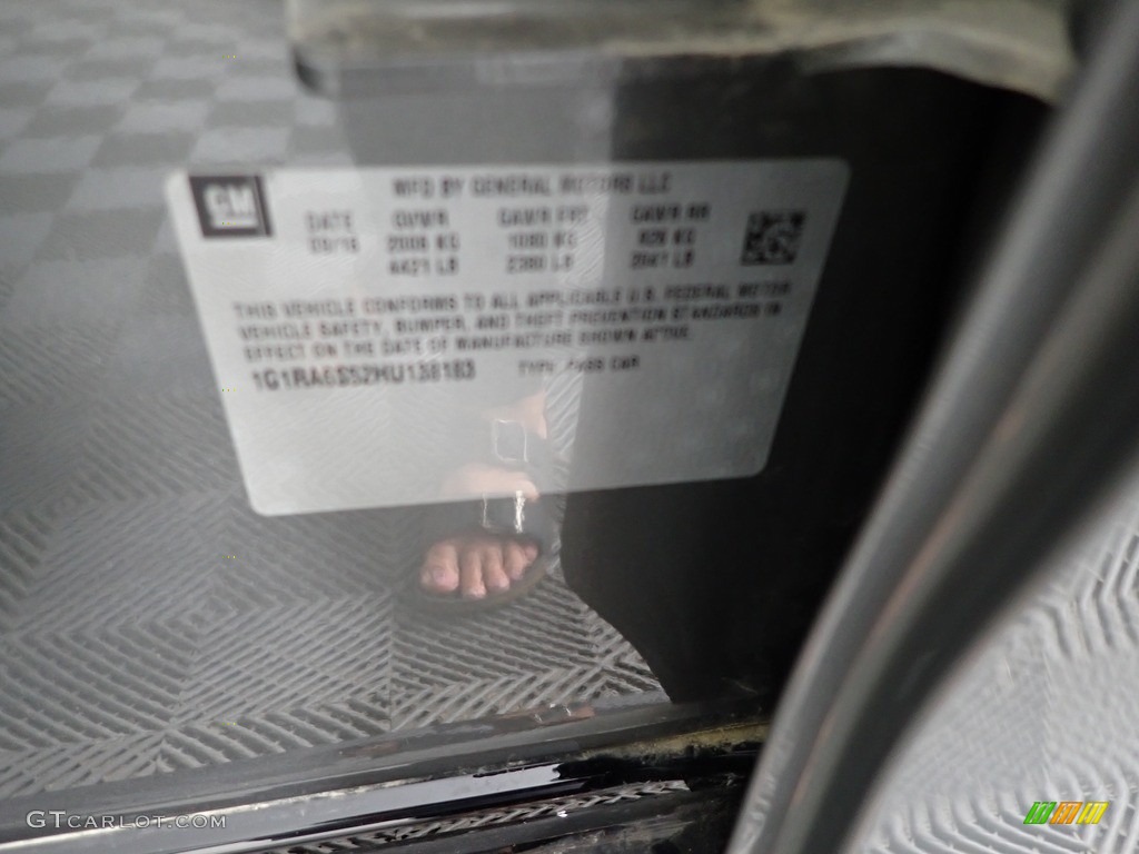 2017 Volt LT - Heather Gray Metallic / Light Ash/Dark Ash photo #31
