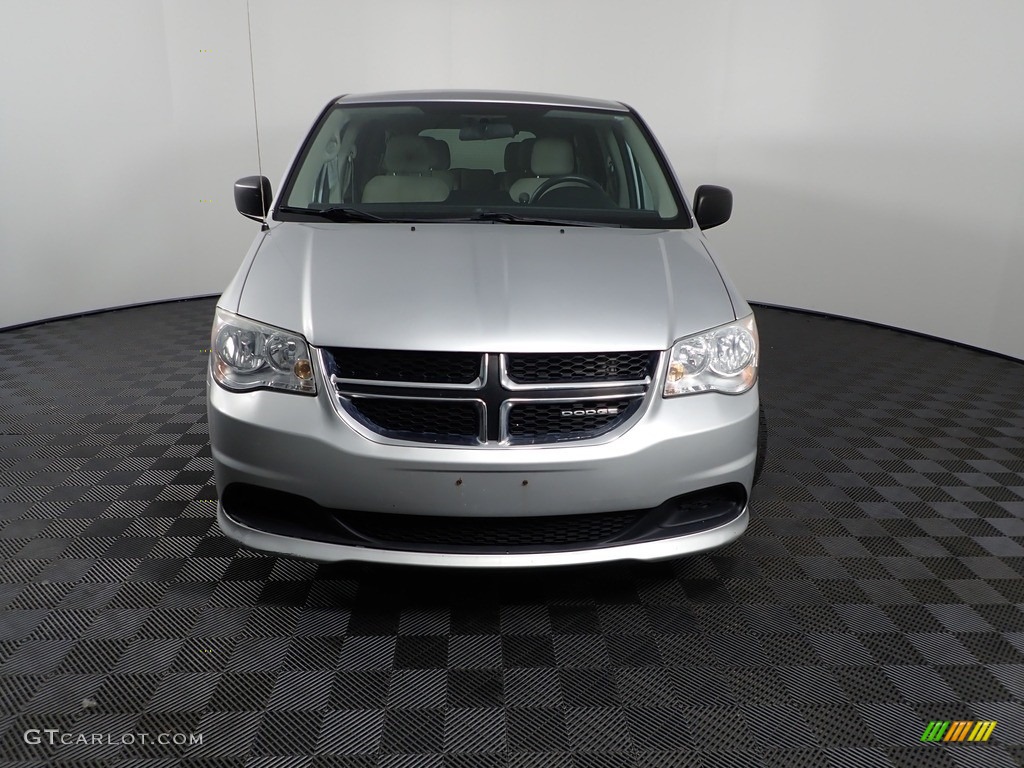 2012 Grand Caravan SE - Bright Silver Metallic / Black/Light Graystone photo #2