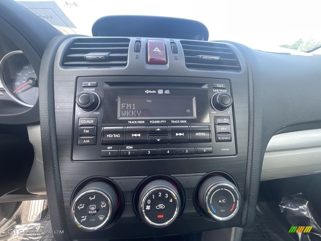 2015 Forester 2.5i Premium - Quartz Blue Pearl / Gray photo #11