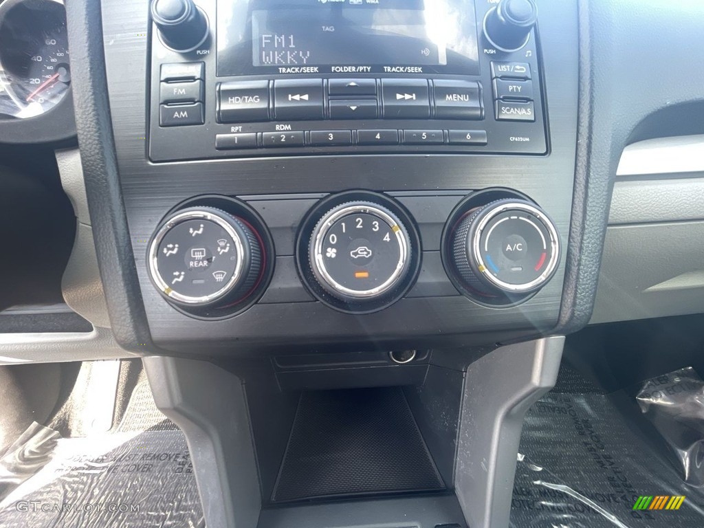 2015 Forester 2.5i Premium - Quartz Blue Pearl / Gray photo #13