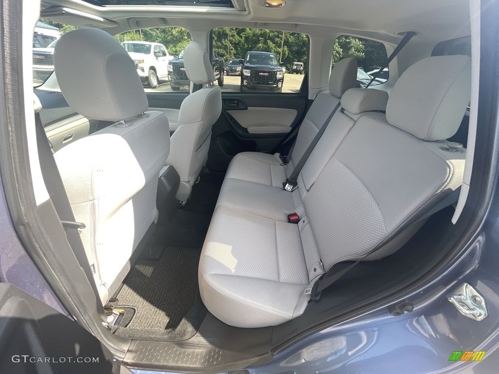 2015 Forester 2.5i Premium - Quartz Blue Pearl / Gray photo #17