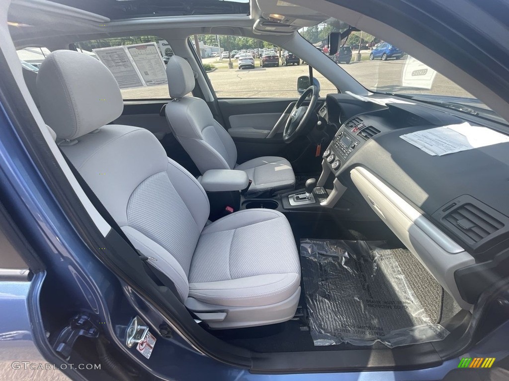 2015 Forester 2.5i Premium - Quartz Blue Pearl / Gray photo #19