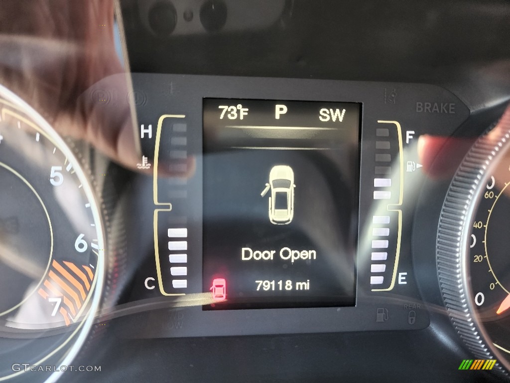 2014 Cherokee Latitude 4x4 - Brilliant Black Crystal Pearl / Iceland - Black/Iceland Gray photo #12