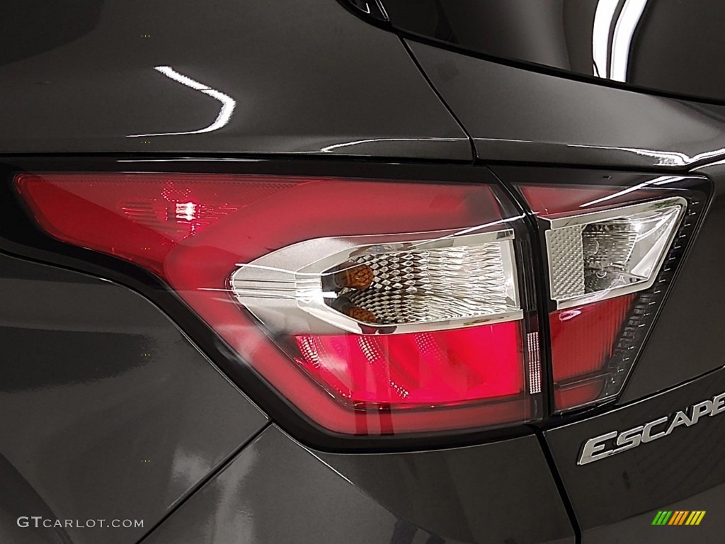 2018 Escape Titanium - Shadow Black / Charcoal Black photo #9