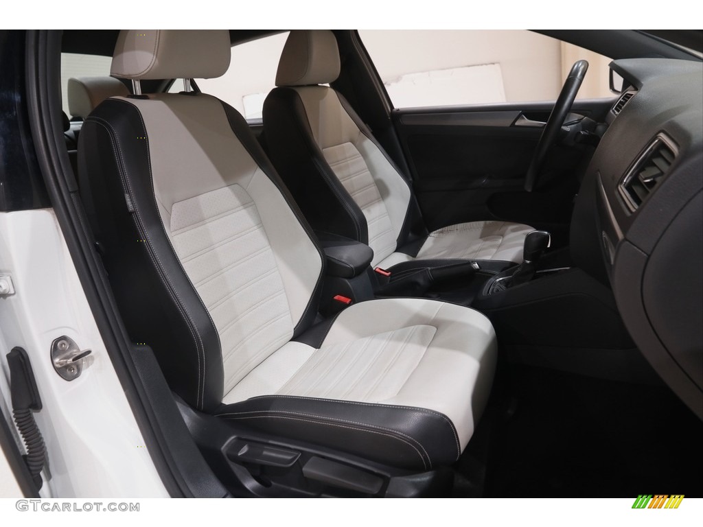 Black/Ceramique Interior 2016 Volkswagen Jetta Sport Photo #144587176