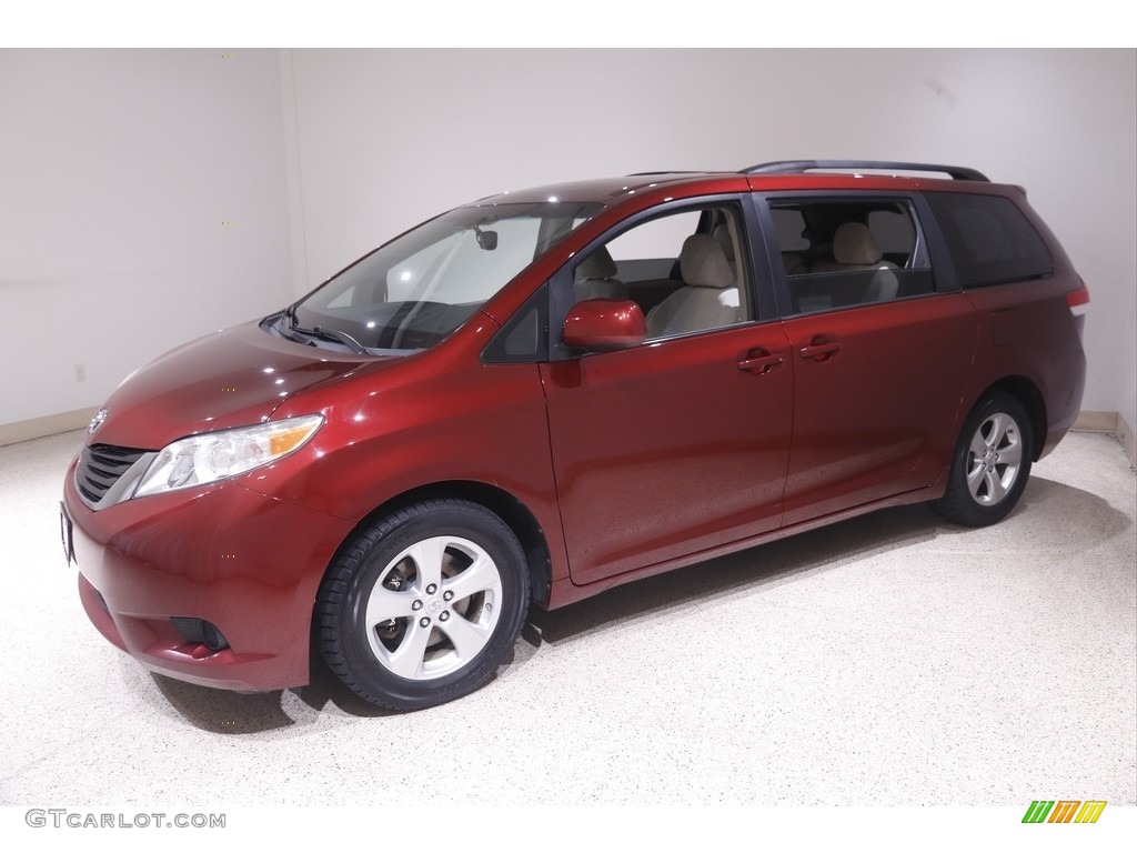 2011 Sienna LE - Salsa Red Pearl / Bisque photo #3