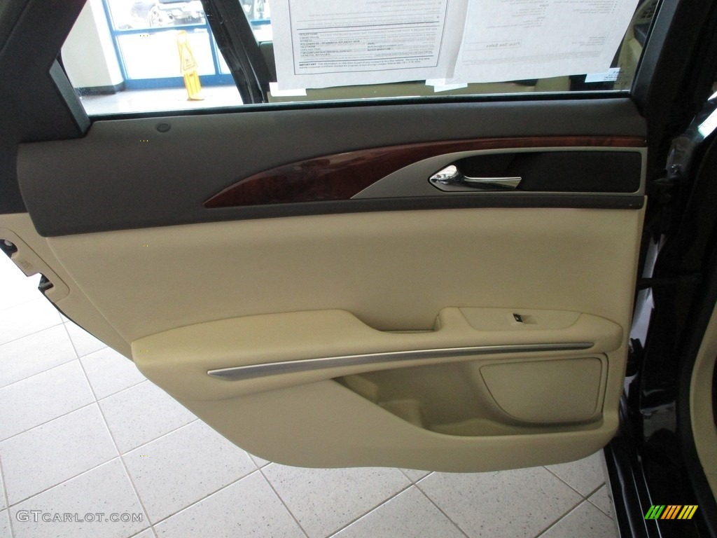 2015 MKZ FWD - Tuxedo Black / Light Dune photo #23