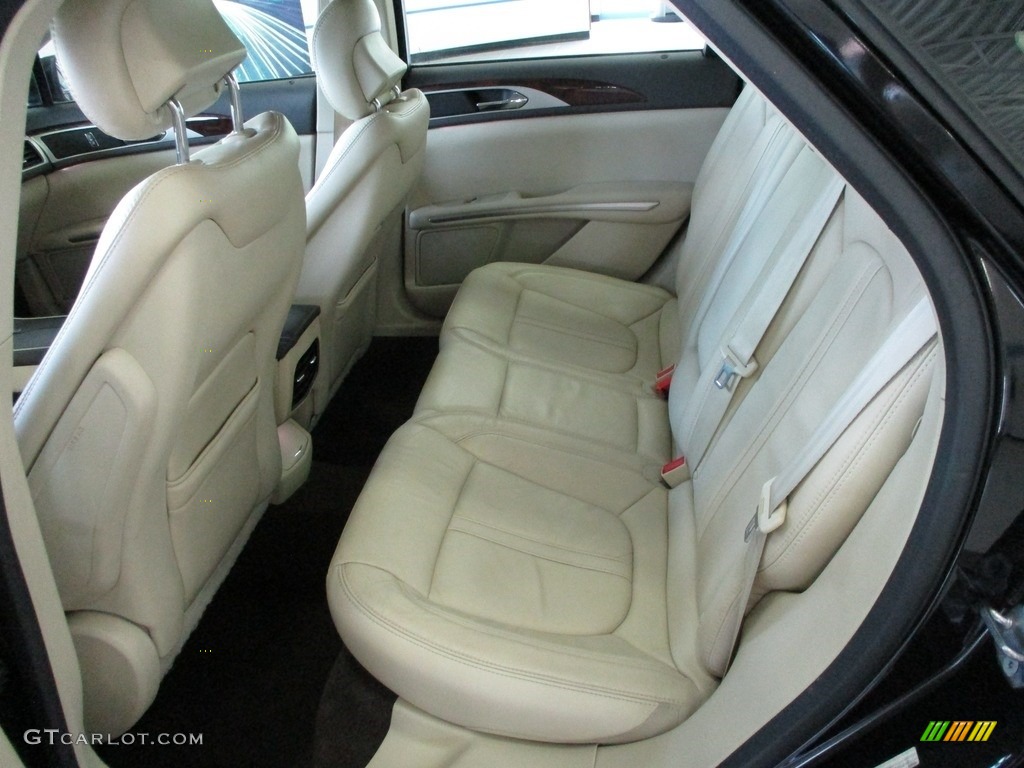 2015 Lincoln MKZ FWD Rear Seat Photos