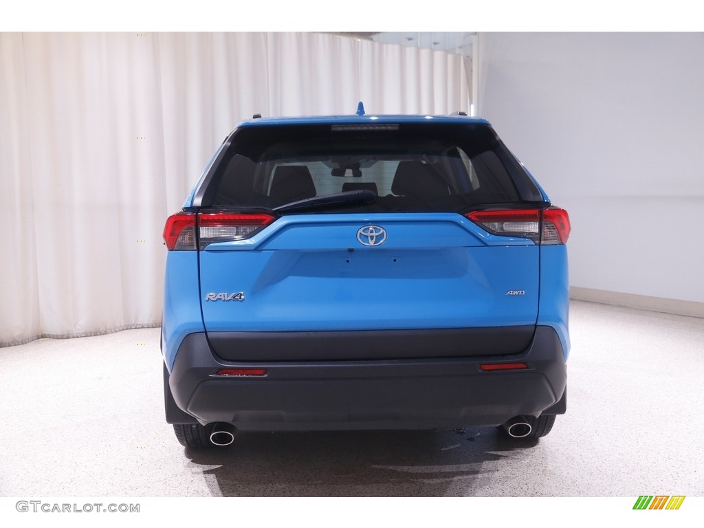2019 RAV4 XLE - Blue Flame / Black photo #18