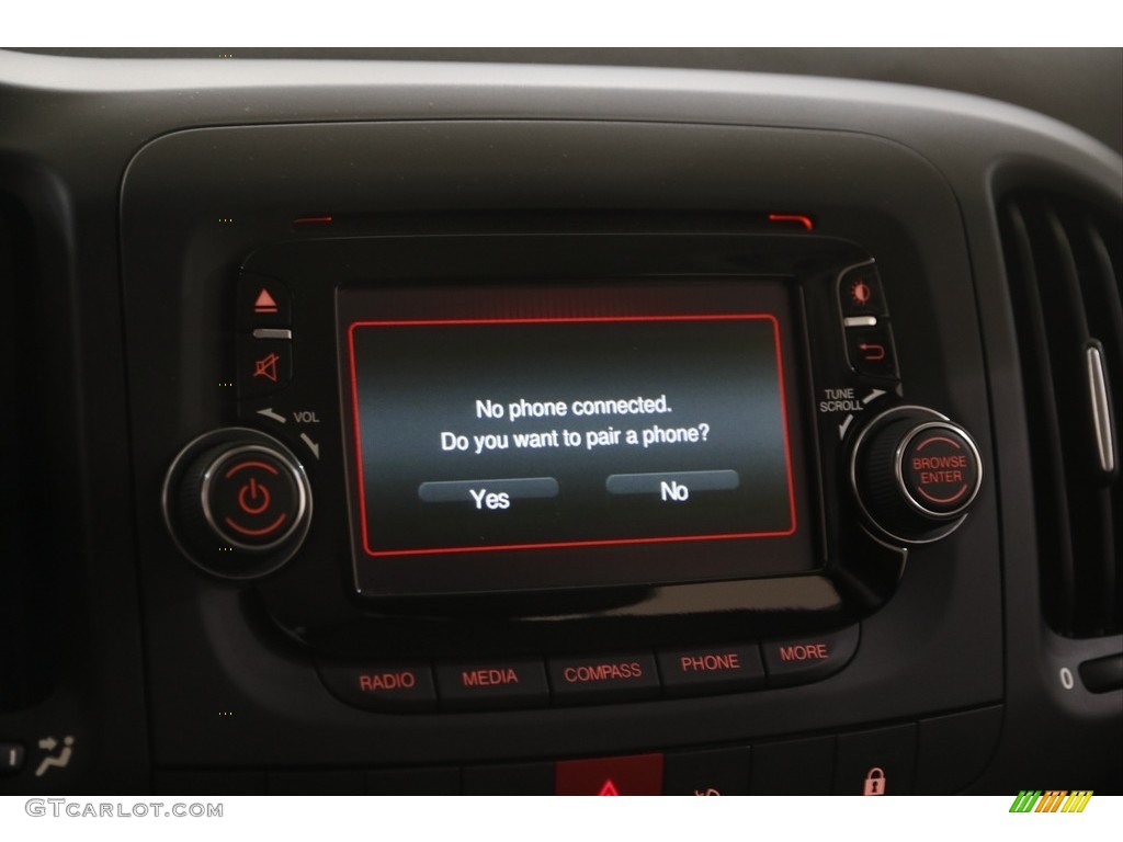 2015 Fiat 500L Lounge Controls Photo #144594757