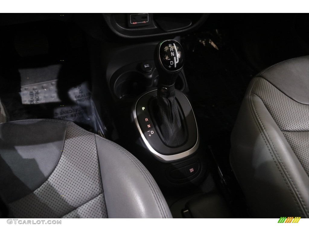 2015 Fiat 500L Lounge Transmission Photos