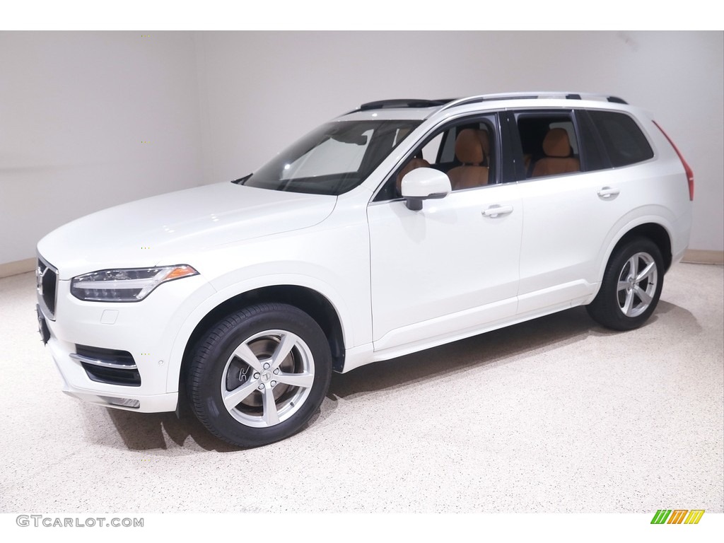 2017 Volvo XC90 T5 AWD Exterior Photos