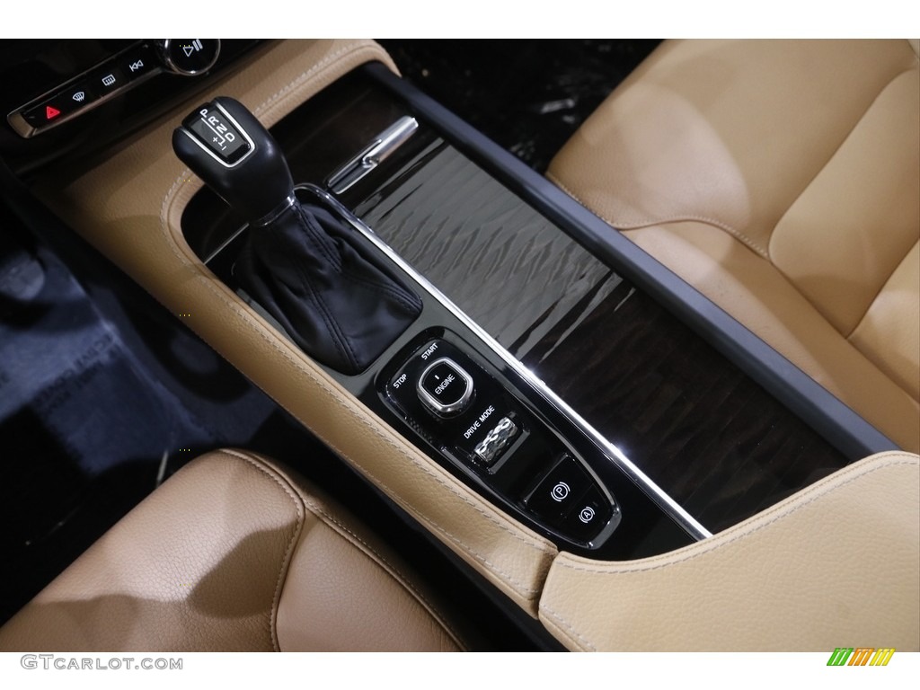 2017 Volvo XC90 T5 AWD Controls Photo #144595195