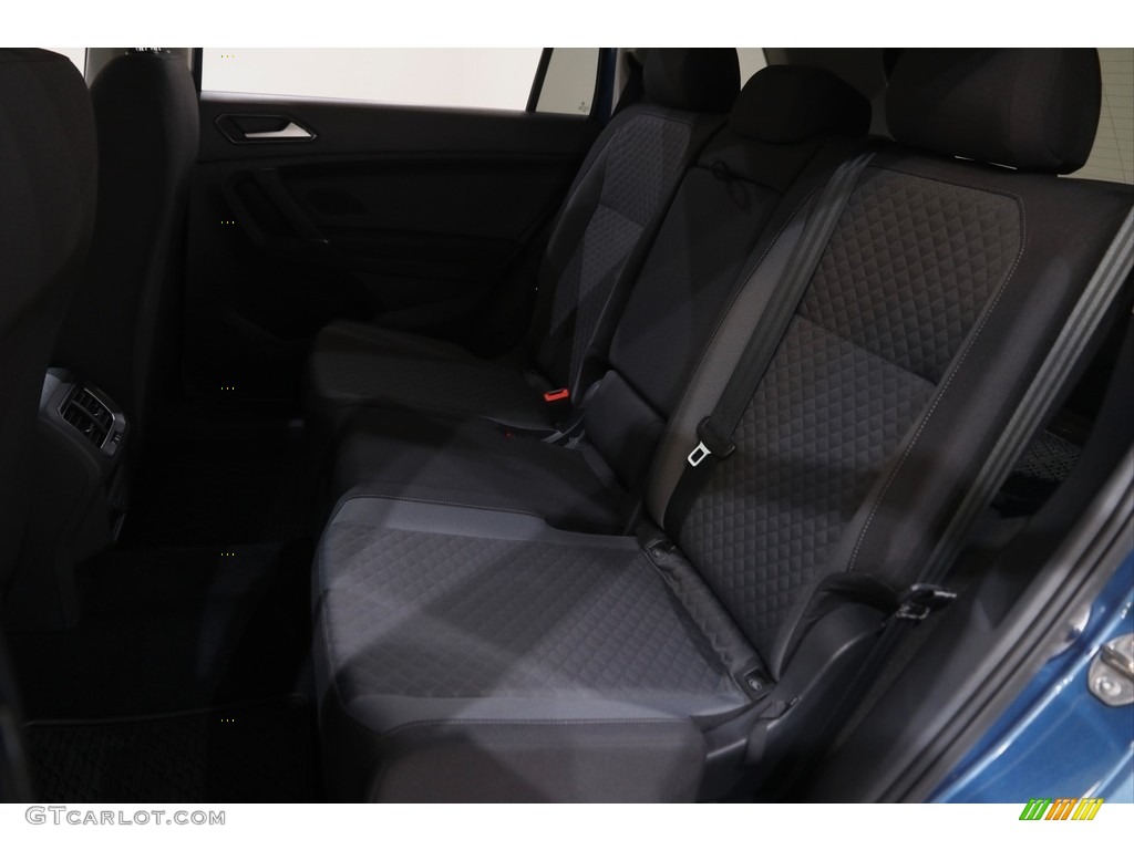 2018 Tiguan S 4MOTION - Silk Blue Metallic / Titan Black photo #15