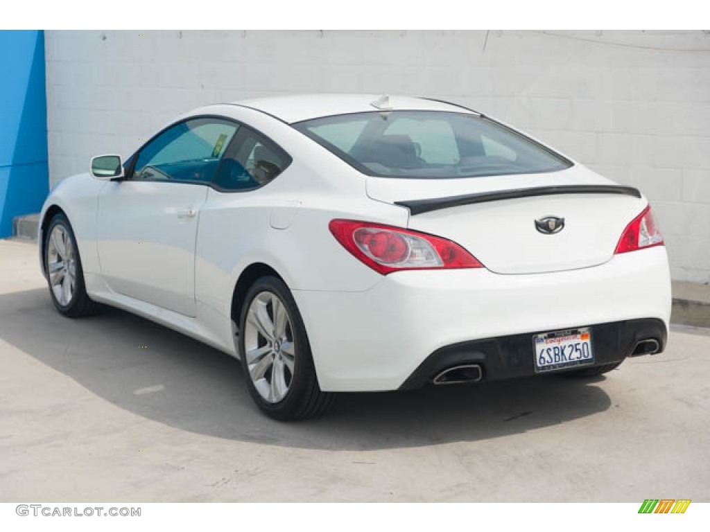 2011 Genesis Coupe 2.0T - Karussell White / Black Cloth photo #2