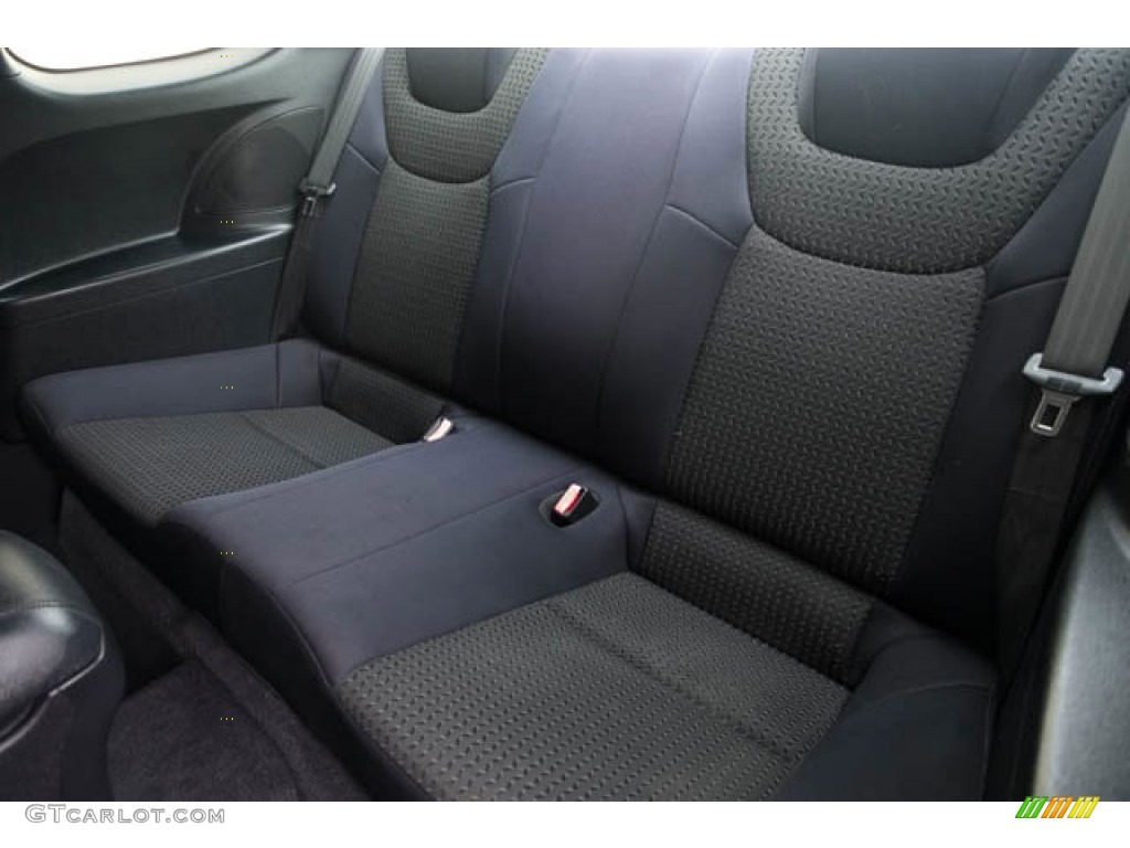 2011 Genesis Coupe 2.0T - Karussell White / Black Cloth photo #4