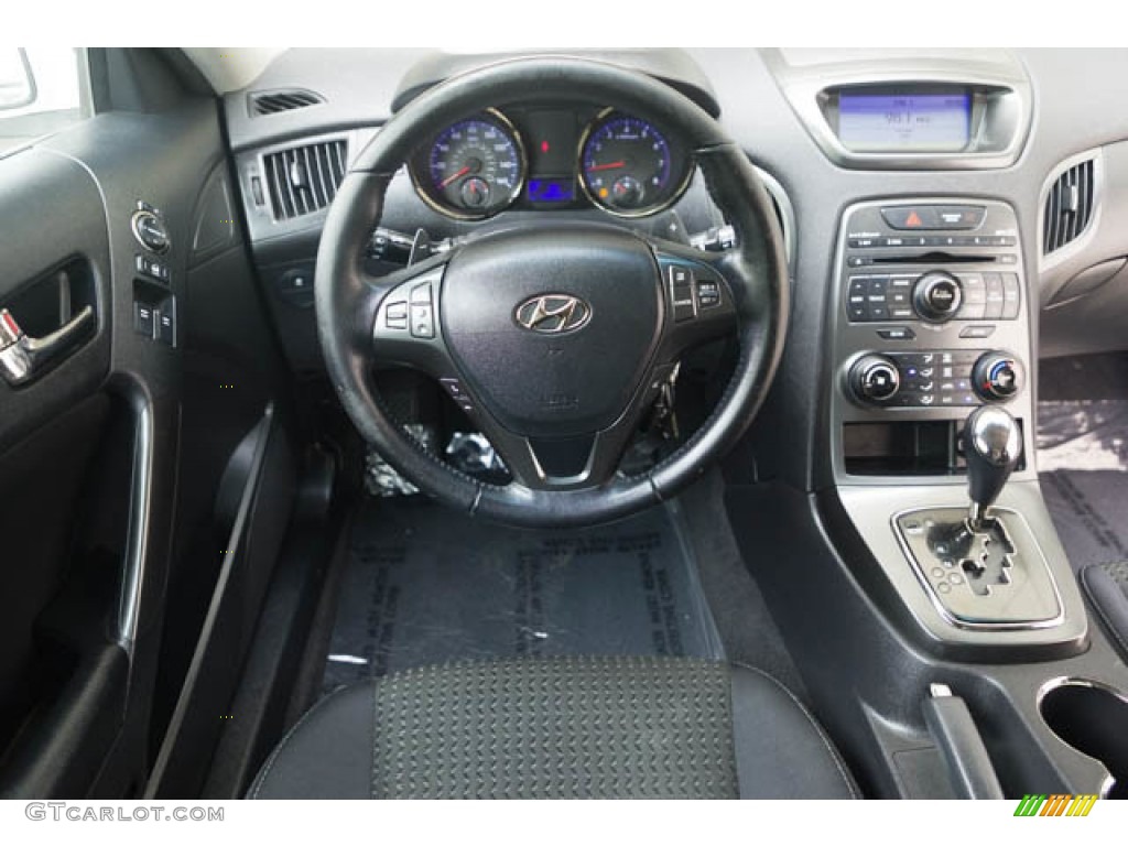 2011 Genesis Coupe 2.0T - Karussell White / Black Cloth photo #5