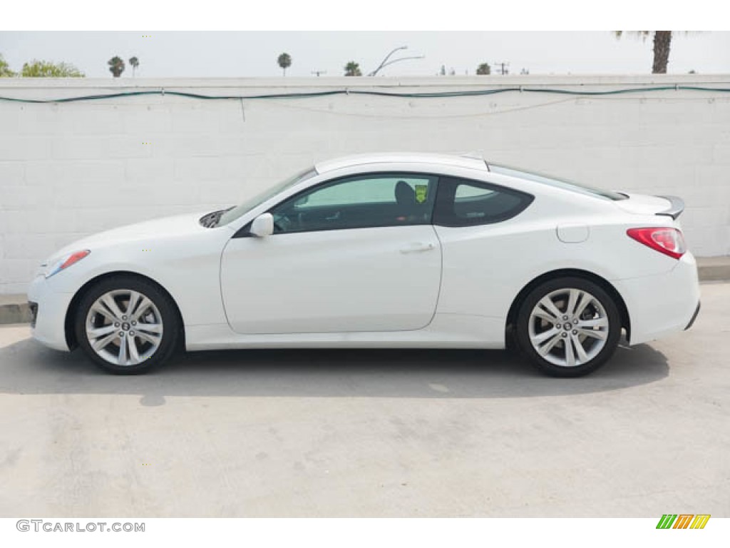 2011 Genesis Coupe 2.0T - Karussell White / Black Cloth photo #10
