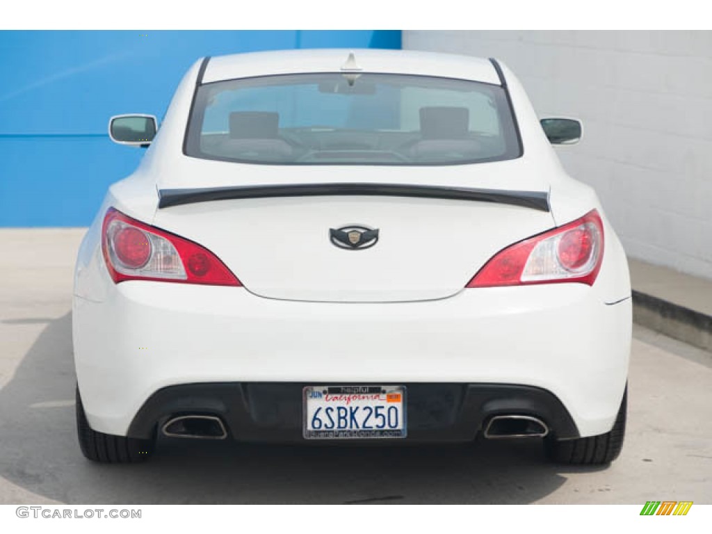 2011 Genesis Coupe 2.0T - Karussell White / Black Cloth photo #11